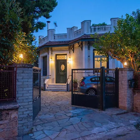 Apartment Garden-studio In A Mansion-athens-chalandri Center Athens